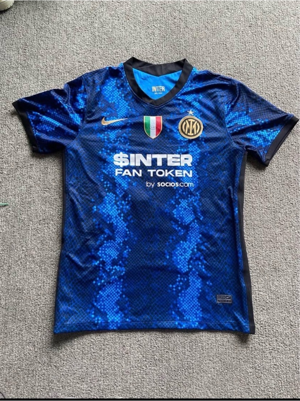 Medium Arturo Vidal 2021 Inter Milan Nike Soccer Jersey